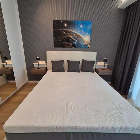 아파트 Sakura Park New Luxury Apartmant With Garage *