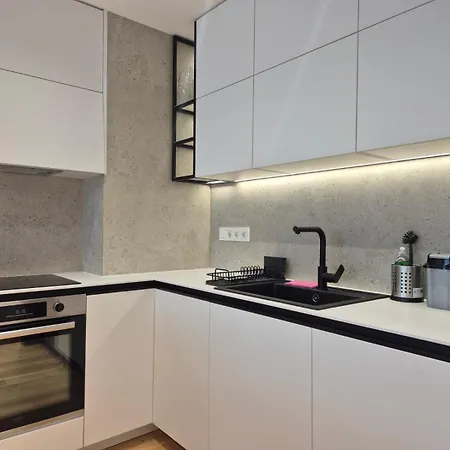 아파트 Sakura Park New Luxury Apartmant With Garage *